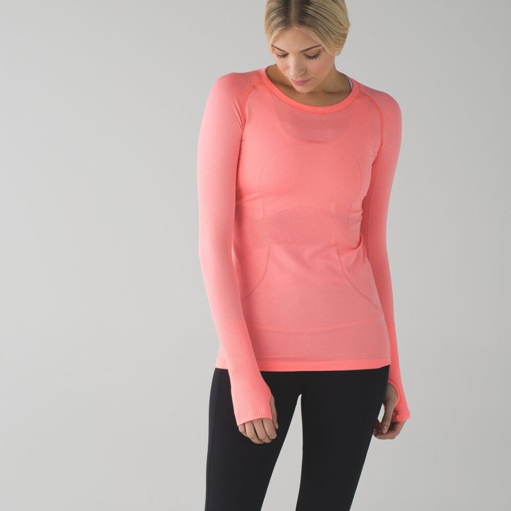 *SOLD*  Lululemon Swiftly Tech Top Long Sleeves - Size 6